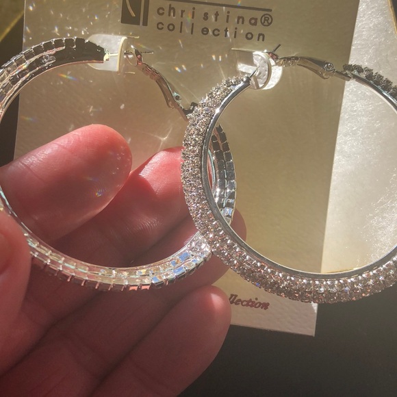 SIMPLY BANGLES!!! - Picture 2 of 4